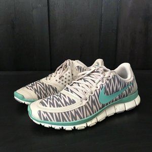 Nike Women's Free 5.0 V4  Zebra Print Running Shoe
